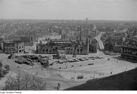 https://www.emd.tu-braunschweig.de/files/gimgs/th-174_174_02blick-vom-neuen-rathaus-auf-den-wilhelm-leuschner-platzum-1945.jpg